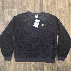 BNWT Women’s Nike Fleece Leopard Sweatshirt